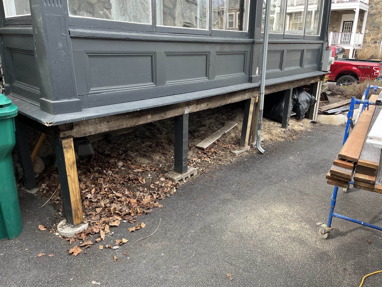 Enclosed porch on failing support posts